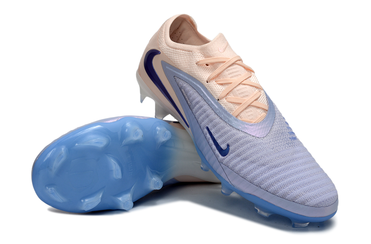 Chuteira Campo NIKE Phantom 6 Elite Low FG na cor Ghost/Guava Ice