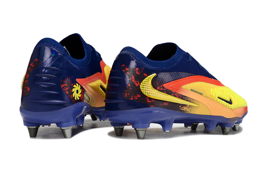 Chuteira Campo NIKE Phantom 6 Elite Low SG - PRO