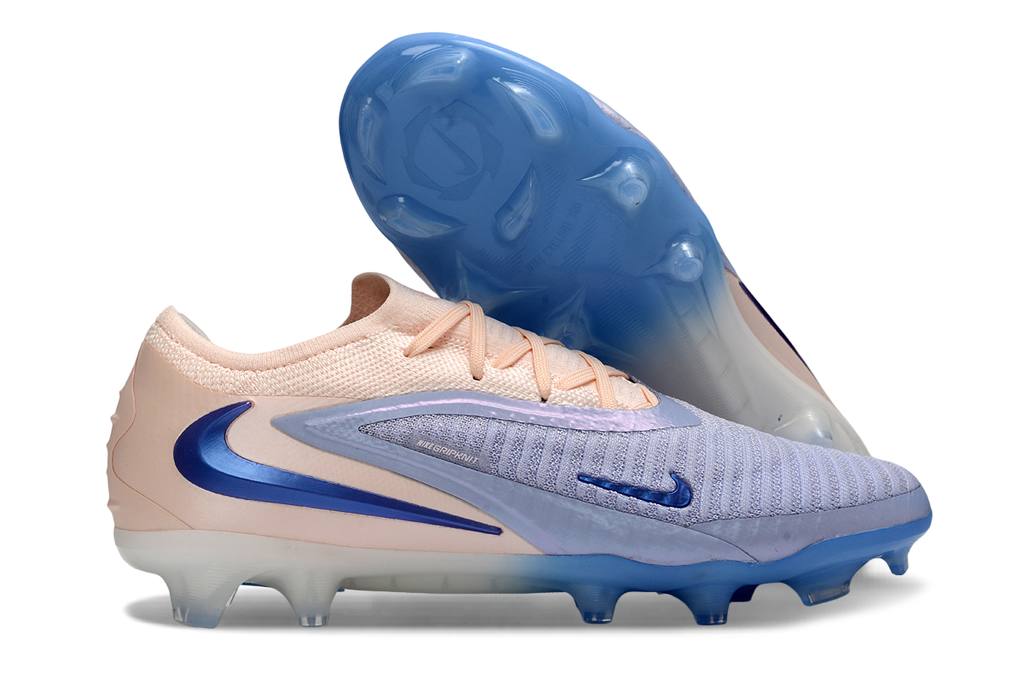 Chuteira Campo NIKE Phantom 6 Elite Low FG na cor Ghost/Guava Ice