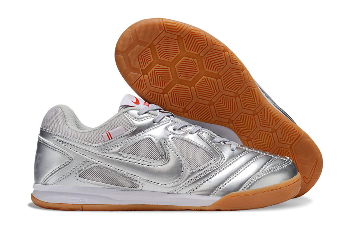 Chuteira Futsal Nike SB Gato x Supreme